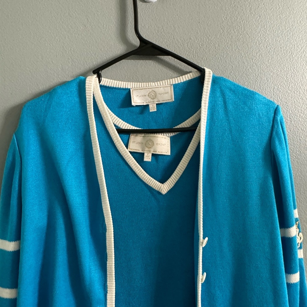 ST JOHN SPORT Marie Grey three piece set size small - Picture 14 of 15